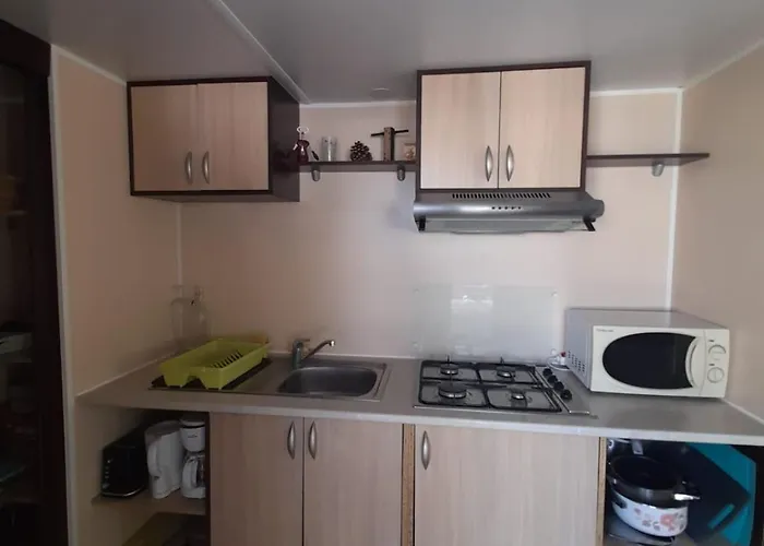 샬레 Spacious With Furnished Terrace *
