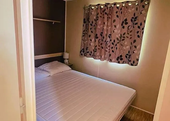 Spacious With Furnished Terrace *
